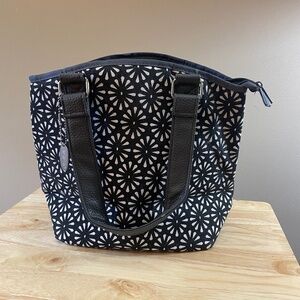 Fit & Fresh Lunch Bag Cooler Insulated Tote Zipper Double Handles Black Print